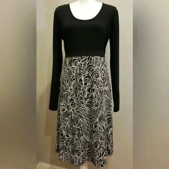 Womens prAna Black White Squiggly Design Skirted Dress Large - Picture 2 of 8